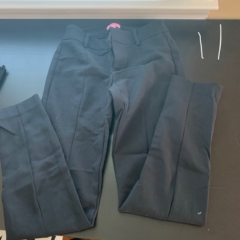 VGUC size 0 30” Chantal dinner pant in black